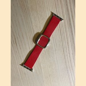 Apple Watch Modern Buckle Band Ruby Red 38/40mm